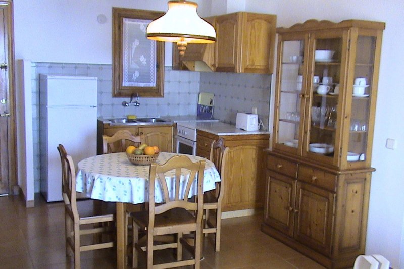 Kitchen and dining room of the Rocas Marinas 7A apartment.