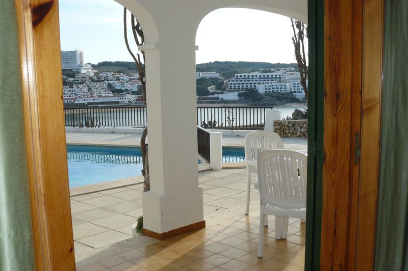 View of the terrace from inside the Arco Iris 3 apartment.